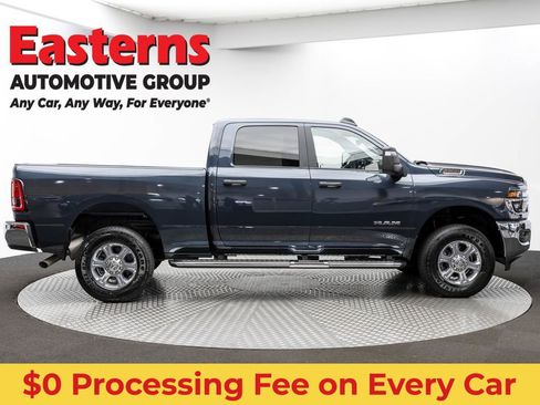 Used 2026 RAM 2500 Big Horn AWD/4WD image 4