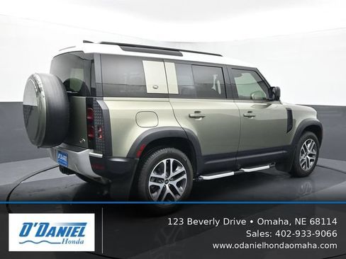Used 2020 Land Rover Defender 110 HSE AWD/4WD image 6