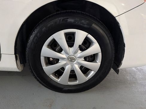 Used 2010 Toyota Corolla image 12