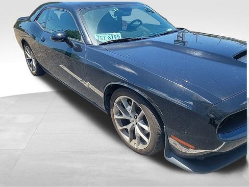 Used 2022 Dodge Challenger GT RWD image 4