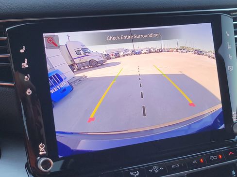 New 2025 Jeep Wagoneer L Series II w/ Premium Group I image 21