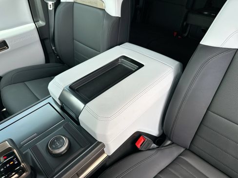 Used 2025 GMC Hummer EV 3X w/ LPO, Sport Package AWD/4WD image 21