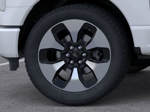 New 2025 Ford F150 Lightning Platinum image 19