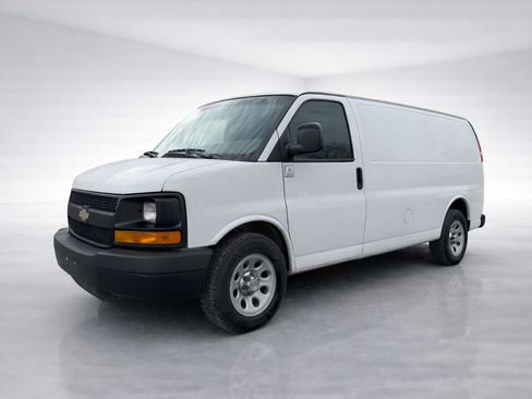 Used 2012 Chevrolet Express 1500 image 3