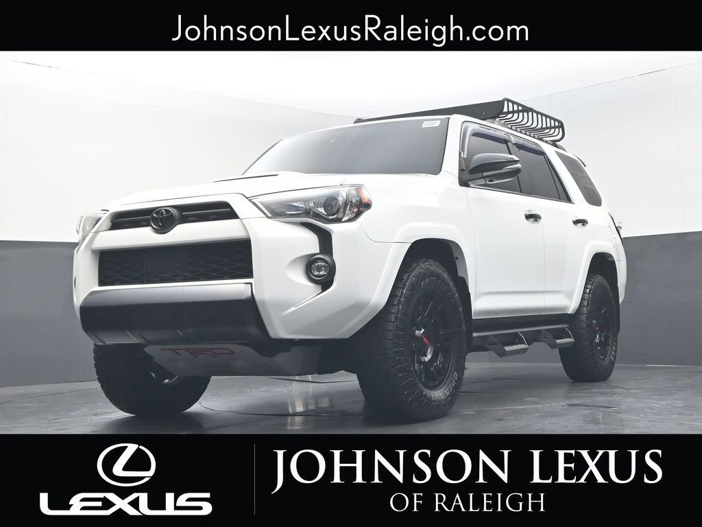 Used 2021 Toyota 4Runner Venture w/ Moonroof Package AWD/4WD image 16