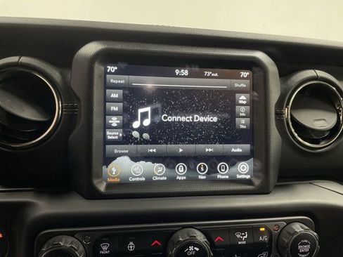 Used 2021 Jeep Wrangler Unlimited Sahara AWD/4WD image 16
