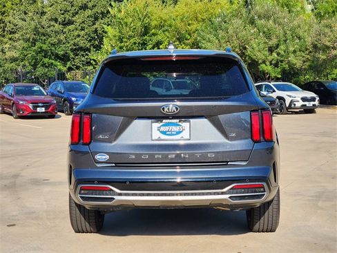 Used 2021 Kia Sorento SX image 6