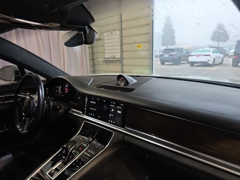 Used 2017 Porsche Panamera Turbo image 15