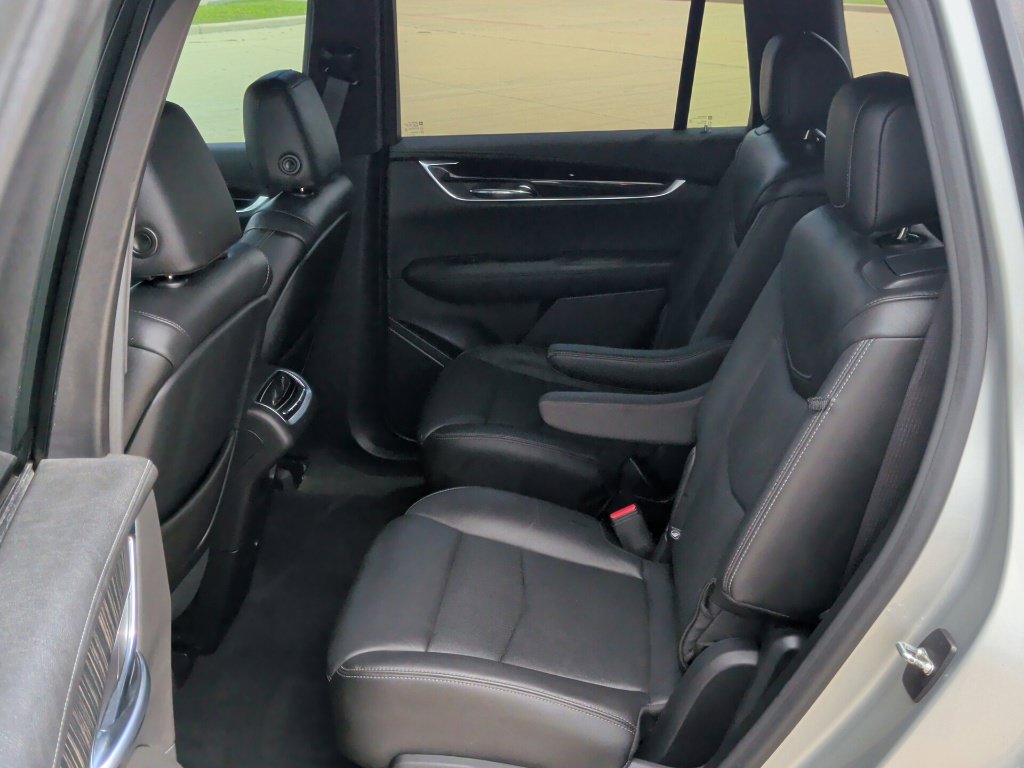 Used 2020 Cadillac XT6 Premium Luxury FWD image 33