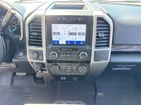 Used 2019 Ford F150 Lariat w/ Trailer Tow Package image 15