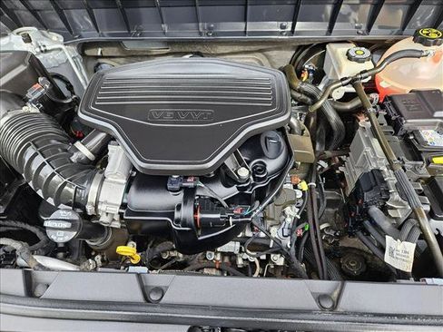 Used 2018 GMC Acadia SLT image 22