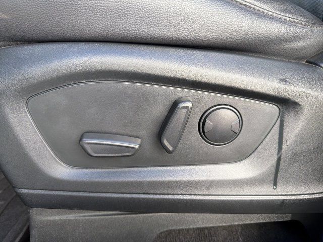 Used 2023 Ford Explorer Limited AWD/4WD image 14
