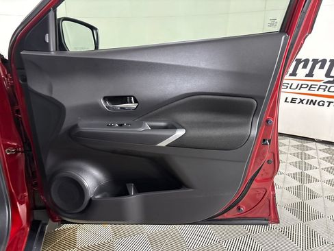 Used 2021 Nissan Kicks SV FWD image 26