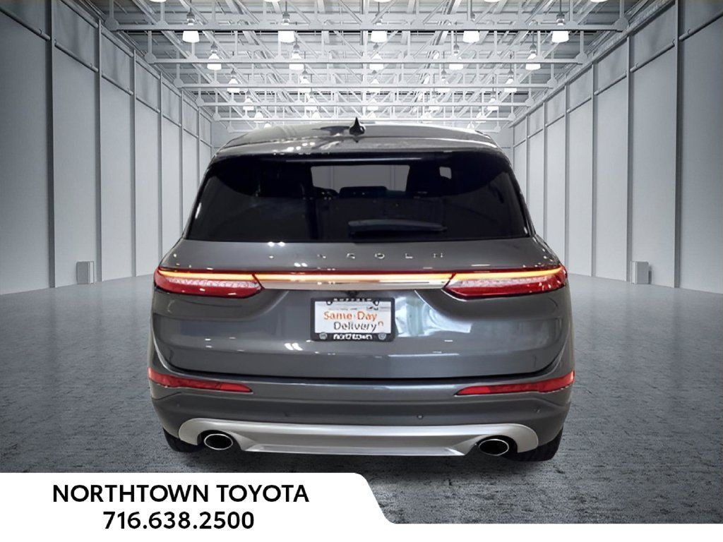 Used 2023 Lincoln Corsair AWD image 24
