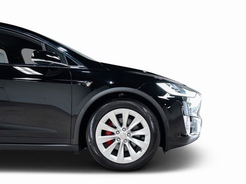 Used 2021 Tesla Model X Performance image 19