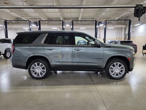 Used 2024 Chevrolet Tahoe High Country AWD/4WD image 8