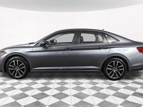 Used 2025 Volkswagen Jetta SE image 20