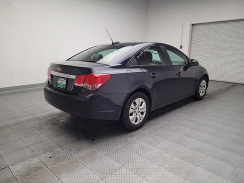 Used 2016 Chevrolet Cruze LS image 9