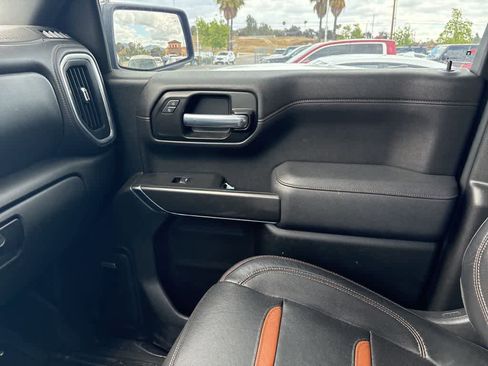Used 2021 GMC Sierra 1500 AT4 w/ AT4 Value Package AWD/4WD image 11