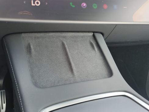 Used 2023 Tesla Model Y Long Range image 24