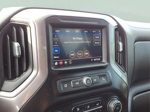 Used 2020 Chevrolet Silverado 1500 Custom Trail Boss w/ Custom Convenience Package AWD/4WD image 8