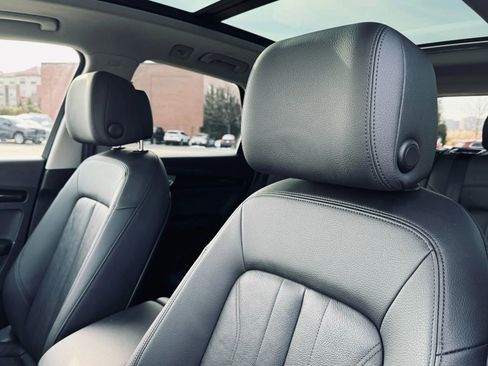 Used 2020 Audi Q5 2.0T Premium w/ Convenience Package image 10