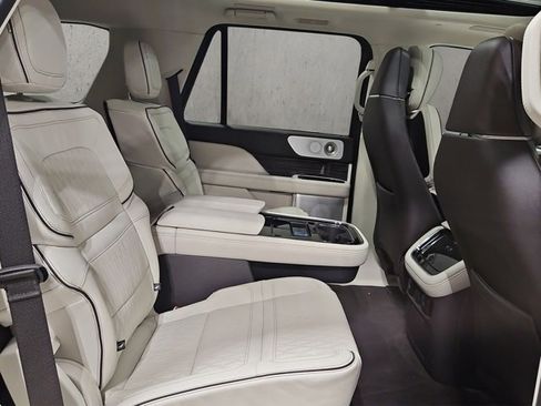 Used 2024 Lincoln Navigator Black Label image 20