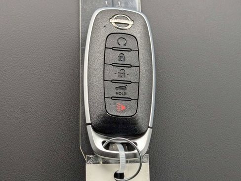 New 2025 Nissan Pathfinder Platinum w/ Black Appearance Package image 37