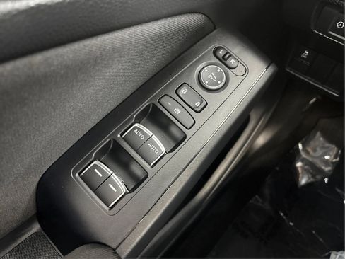 Used 2025 Honda Civic Sport image 39
