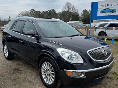 Used 2011 Buick Enclave CXL image 2