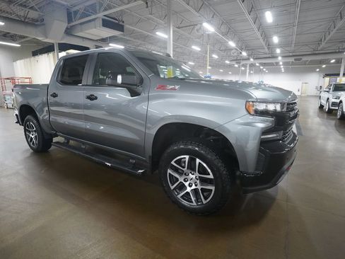Used 2020 Chevrolet Silverado 1500 LT Trail Boss AWD/4WD image 36