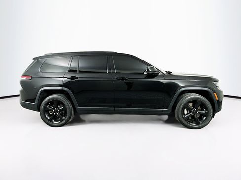 Used 2023 Jeep Grand Cherokee L Laredo image 10