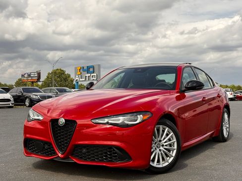 Used 2024 Alfa Romeo Giulia Sprint RWD image 1