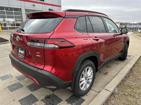 New 2026 Toyota Corolla Cross LE w/ Moonroof Package image 6