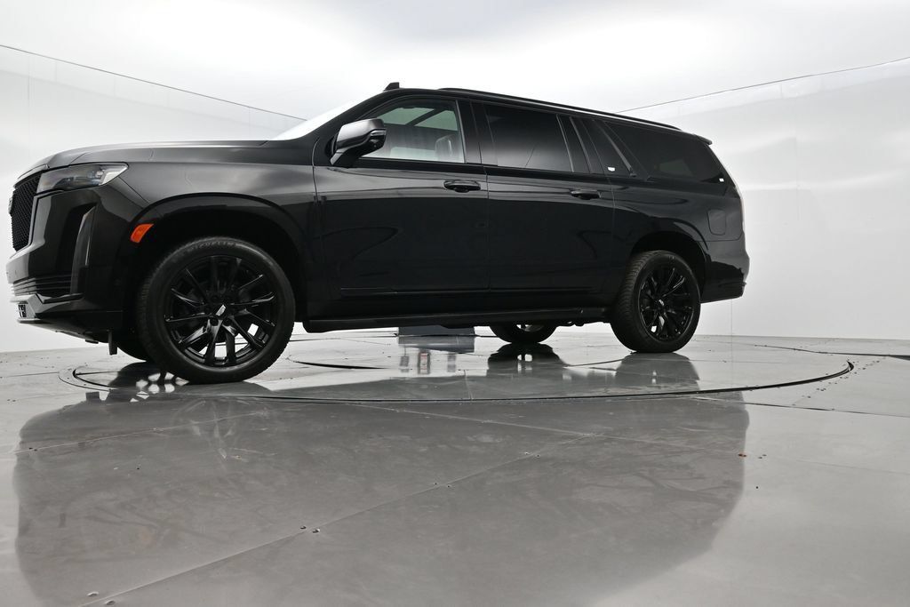 Certified 2023 Cadillac Escalade ESV Sport Platinum w/ LPO, ONYX Package AWD/4WD image 52