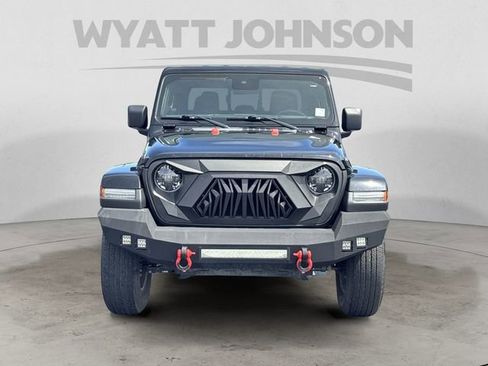 Used 2024 Jeep Gladiator Sport AWD/4WD image 8