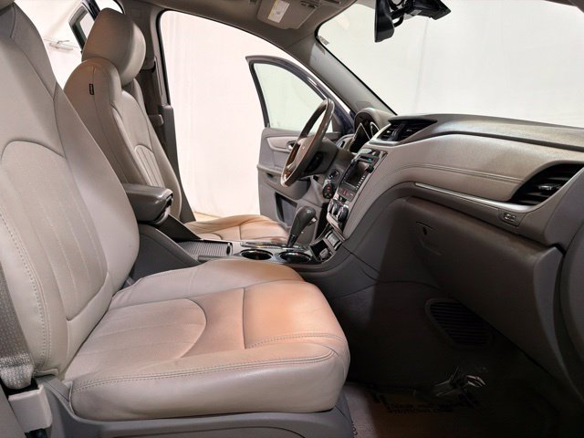 Used 2015 Chevrolet Traverse LTZ AWD/4WD image 31