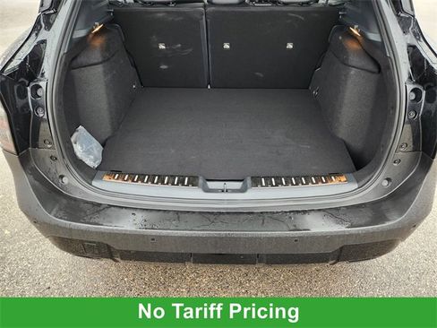 Certified 2025 Nissan Kicks SR w/ Illumination Package image 30