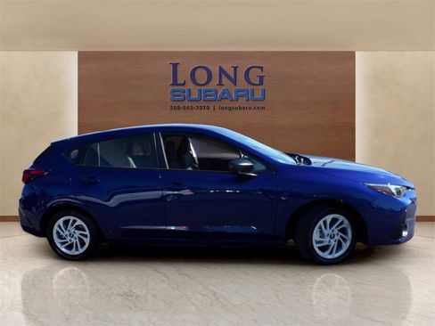 Certified 2025 Subaru Impreza 2.0i image 7