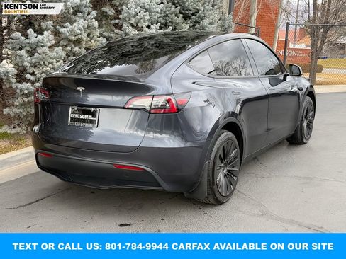 Used 2024 Tesla Model Y Long Range image 9