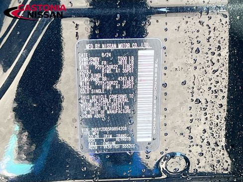 Used 2024 Nissan Armada Platinum w/ Captain's Chairs Package image 40