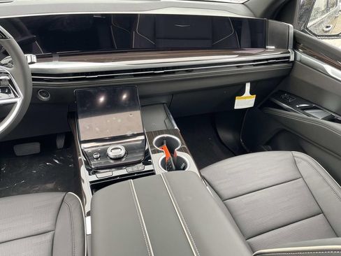 New 2026 Cadillac Escalade Luxury w/ Touring Package image 14