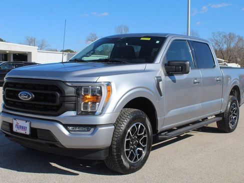 Used 2023 Ford F150 XLT w/ Equipment Group 302A High image 3