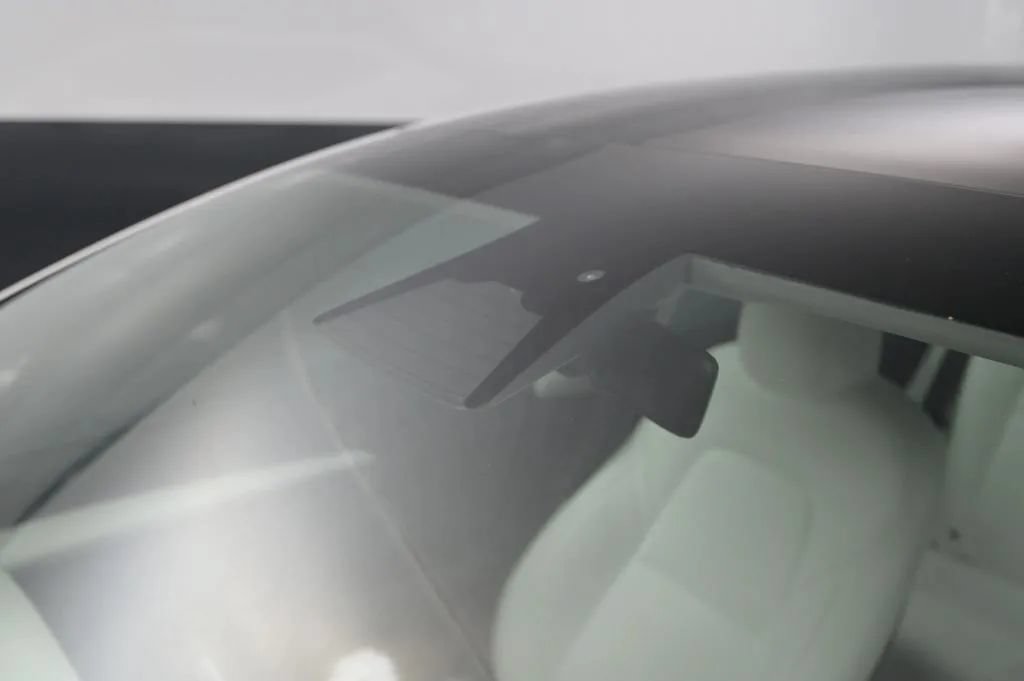 Used 2022 Tesla Model 3 Long Range AWD/4WD image 11