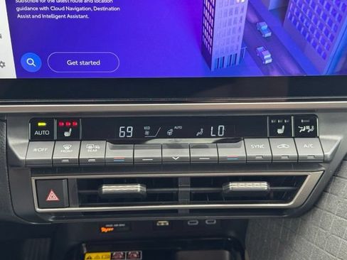 Certified 2025 Toyota Camry XLE AWD/4WD image 26