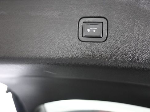 Used 2018 Buick Enclave Essence AWD/4WD image 56