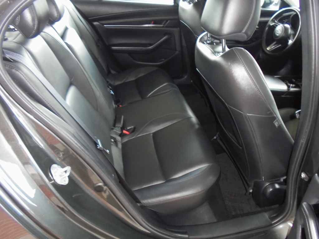 Used 2024 MAZDA MAZDA3 s FWD image 10