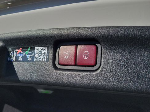 Certified 2025 Mercedes-Benz C 300 C 300 image 5