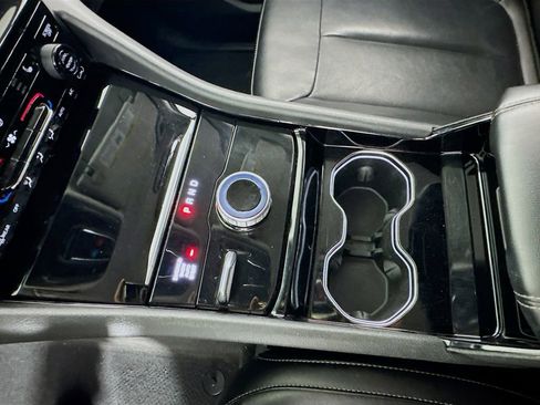 Used 2023 Jeep Grand Cherokee L Limited image 17