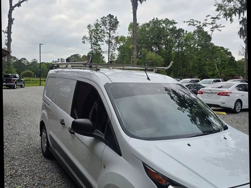 Used 2018 Ford Transit Connect XL FWD image 5
